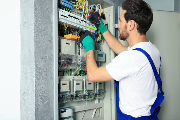 Best Circuit Breaker Repair  in Pine Ridge At Crestwood, NJ